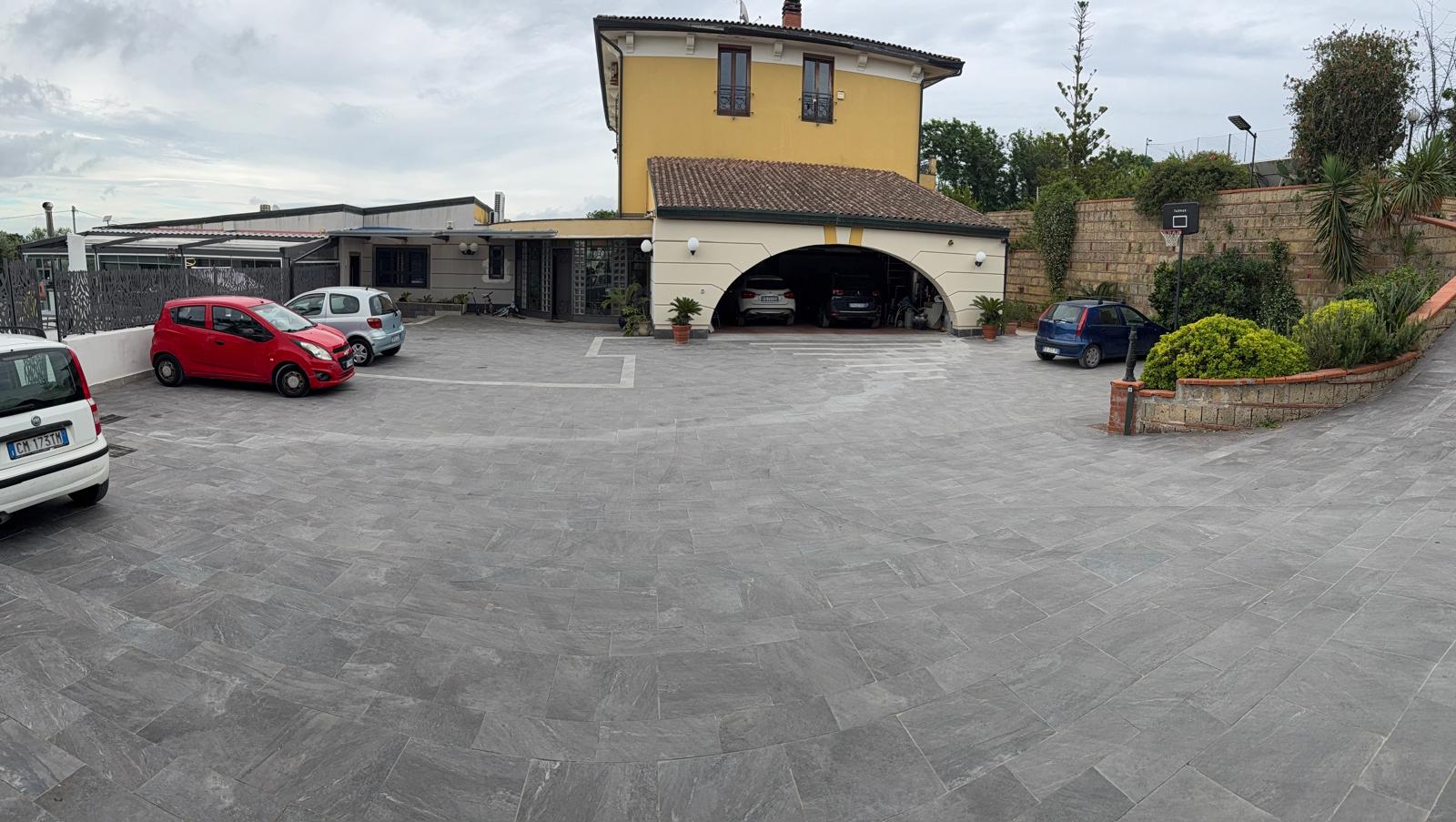 Suite Ermosa - Ampio parcheggio gratuito